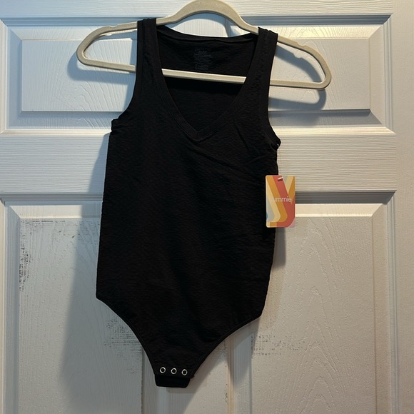 NWT! Yummie Emmelyn Boa Snake Black V-Neck Seamless Shapewear Bodysuit M/L - Picture 4 of 11